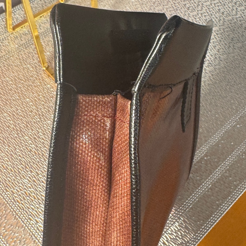 YSL Cosmetics Clutch - Picture 7 of 12
